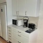 Lejlighed Cosy 1 Bedroom With Terrace And Sauna, Location *
