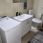 Cosy 1 Bedroom With Terrace And Sauna, Location Lejlighed *