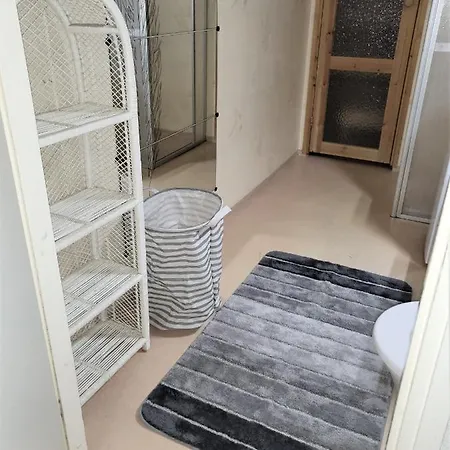 Cosy 1 Bedroom With Terrace And Sauna, Location Huoneisto